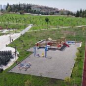 Alacaatlı-2677.-Cadde-Yanı-Park-Alanı-