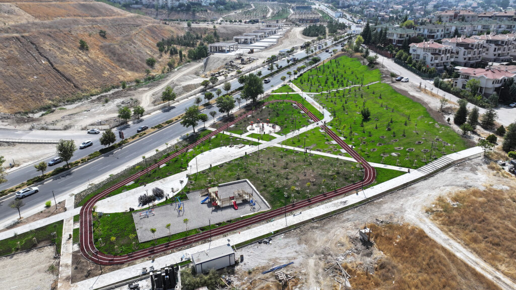 ÇANKAYA ALACAATLI 2677. CADDE YANI PARK ALANI
