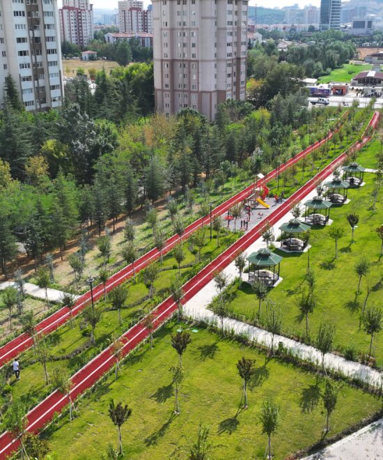 ÇANKAYA KORU METRO KARŞISI PARK ALANI