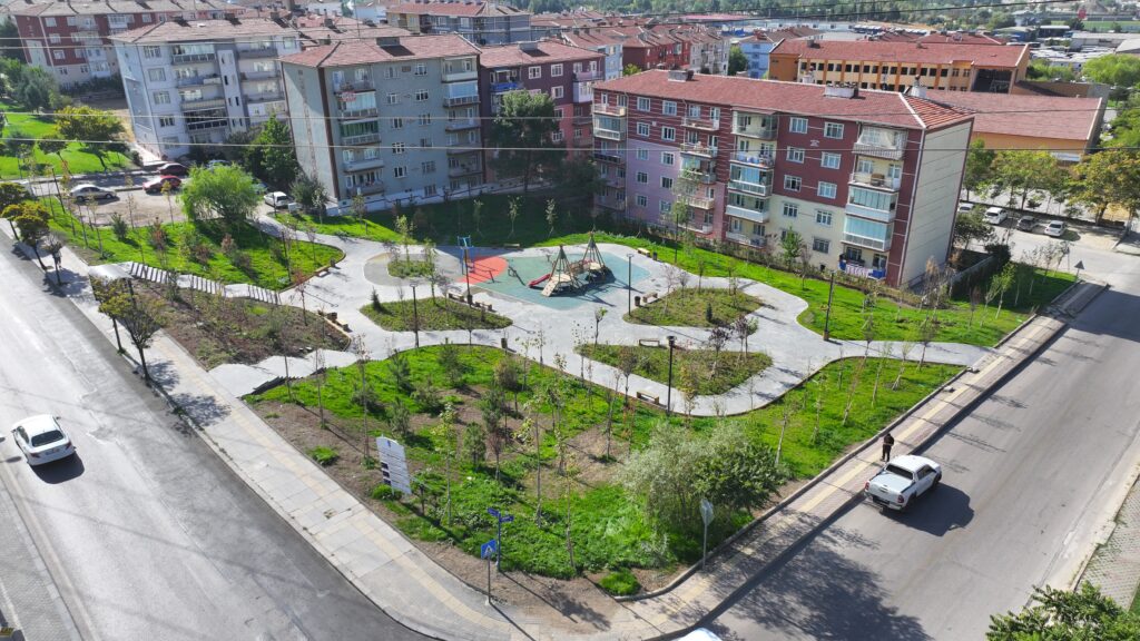 SİNCAN FATİH METRO KARŞISI 1541 ADA PARK ALANI