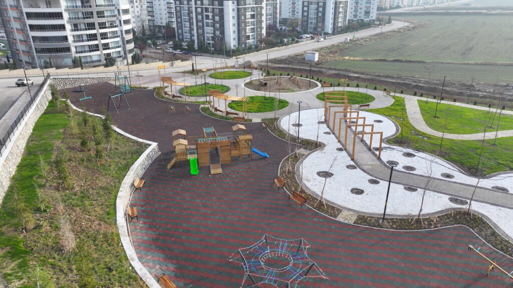 ETİMESGUT ELVAN MAH. 48142 ve 48043 ADALAR ARASI PARK ALANI