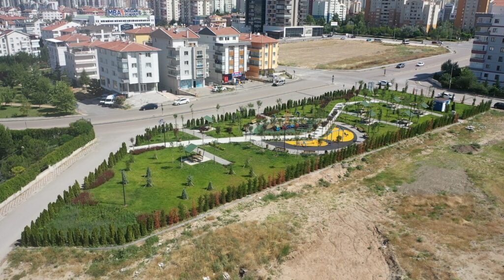 ETİMESGUT ERYAMAN MAHALLESİ PARKI