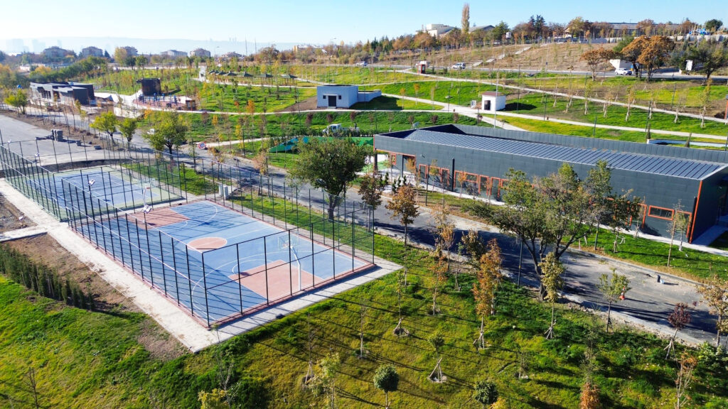 YENİMAHALLE İLÇESİ ORMAN ÇİFTLİĞİ MAH. 2104 ADA 30 PARSEL ÇEVRE DÜZENLEMESİ