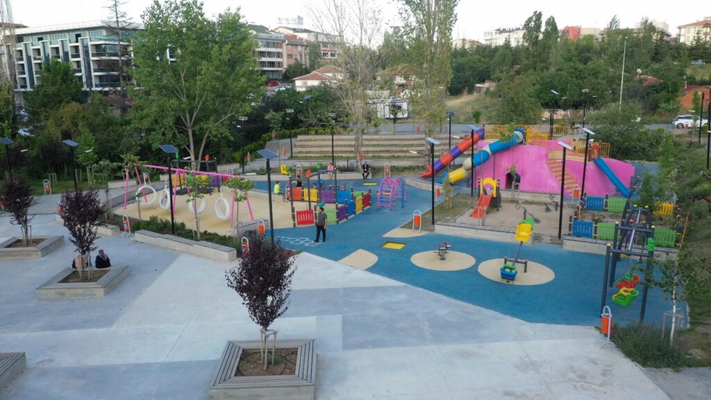 ÇANKAYA ŞEHİT KIDEMLİ YÜZBAŞI İBRAHİM BARIŞ YURTSEVEN PARKI (BİRLİK MEYDAN)