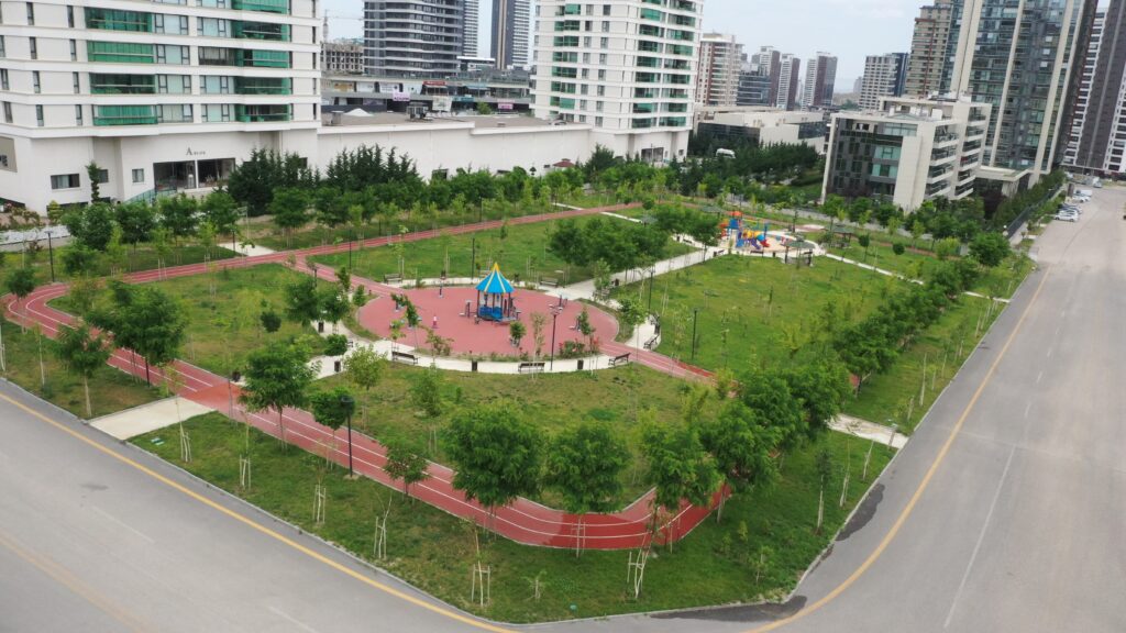ÇANKAYA ALİ KUŞÇU CADDESİ 28560 VE 28561 ADALAR ARASI